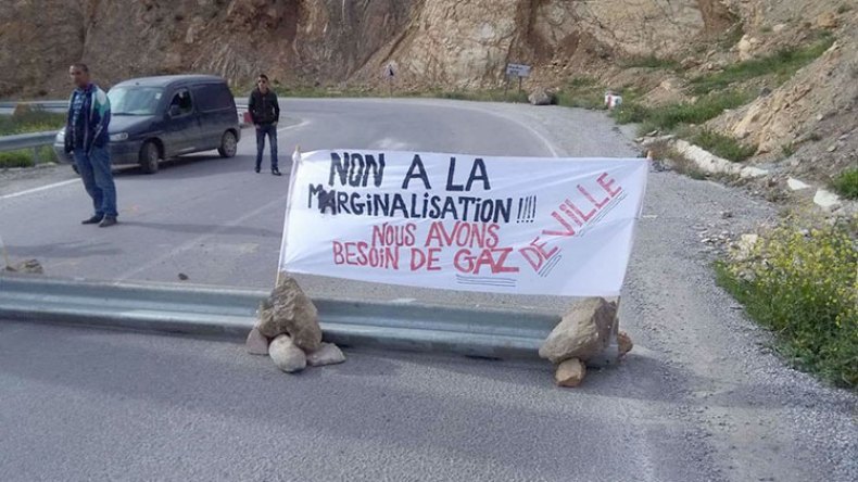 طرقات بجاية تتنفس الصعداء.. وعدوى غلق الطرقات تمتد إلى كنديرة